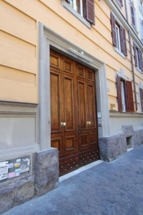 Отель Da Alessia Per Dormire Al Coppedé  Рим
